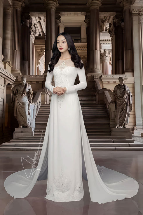 Stunning long train bridal ao dai