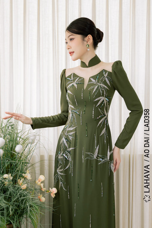 Delicately Ao dai inspired by the elegance of bamboo leaves
