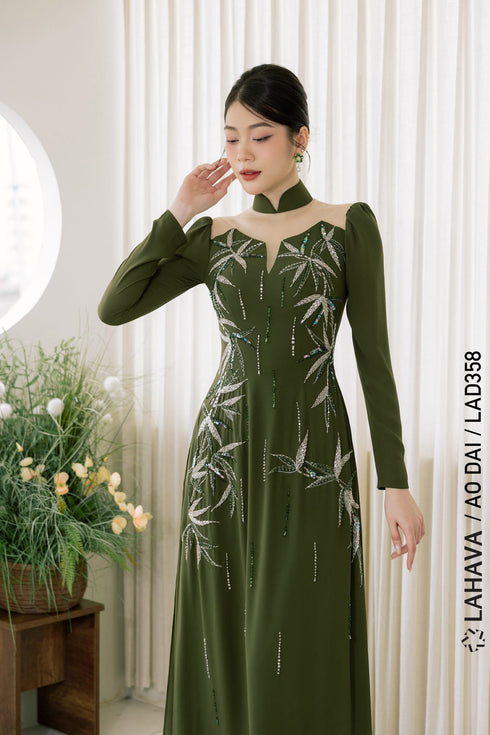 Delicately Ao dai inspired by the elegance of bamboo leaves