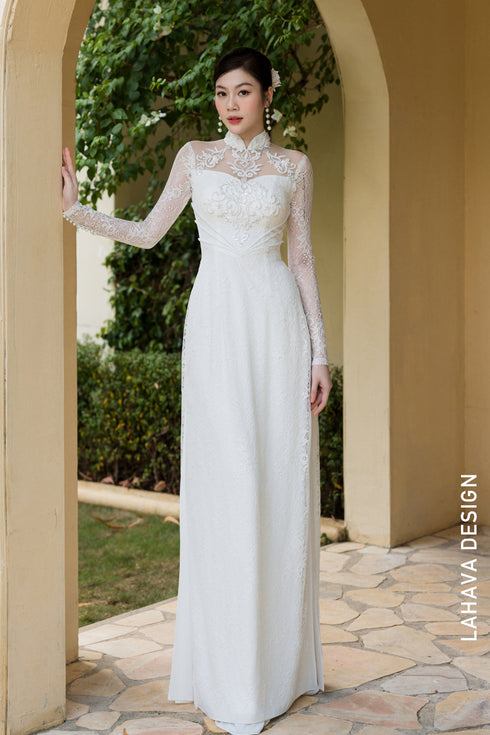 Elegant White Lace Bridal Áo Dài with Illusion Neckline