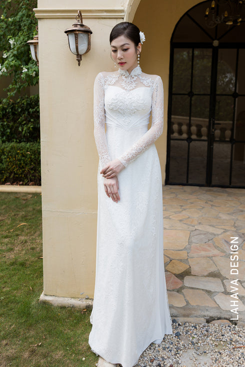 Elegant White Lace Bridal Áo Dài with Illusion Neckline