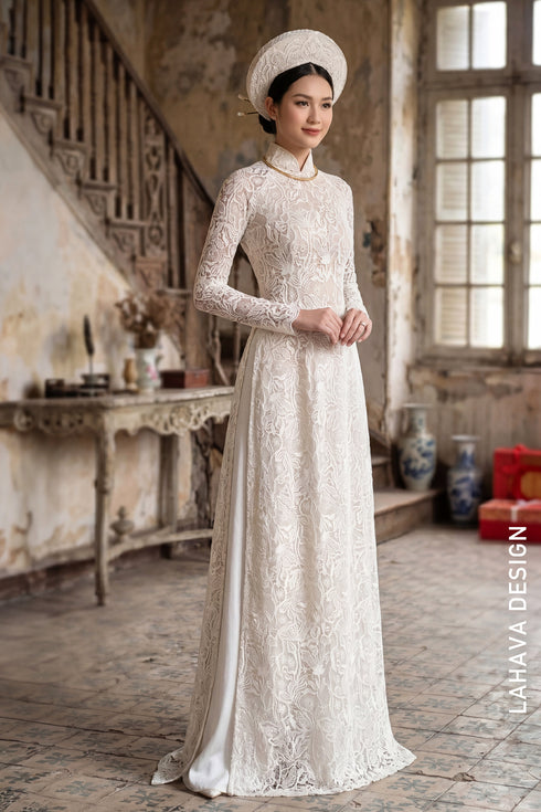 Elegant White Lace Bridal Ao Dai - A Harmonious Blend of Tradition and Modernity