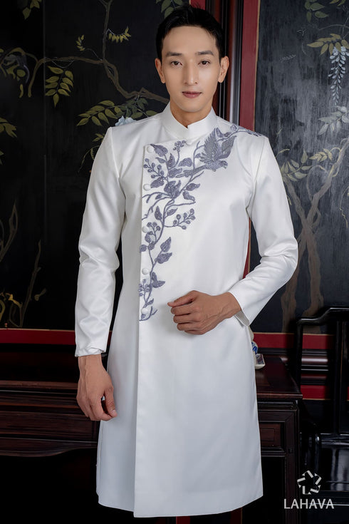 Men's ao dai with embroidery patterns