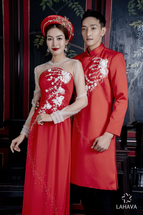 Modern wedding ao dai with 3D flowers