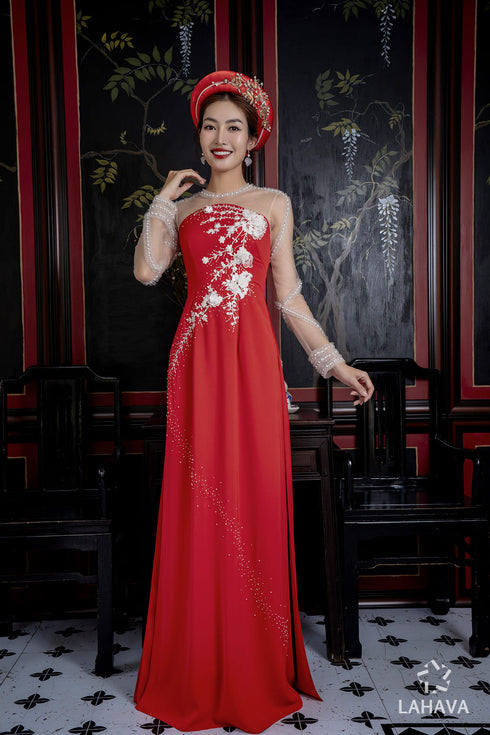 Modern wedding ao dai with 3D flowers