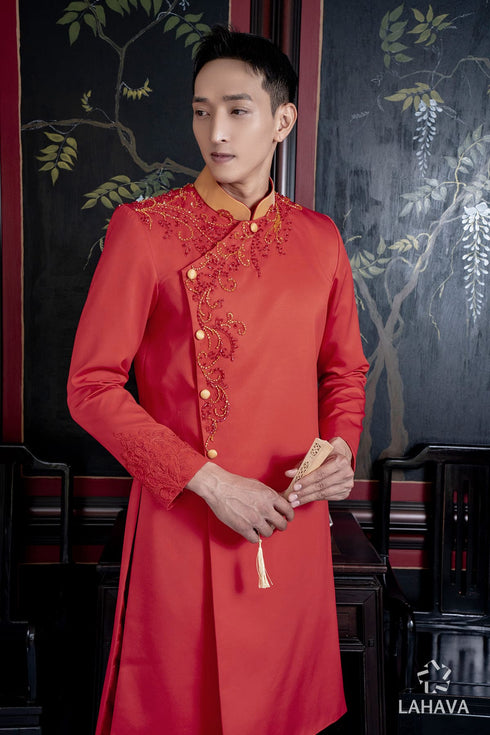 Red men's ao dai beaded with gold collar