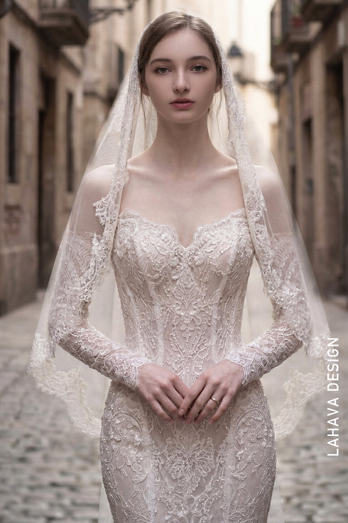 Off-the-Shoulder Long Sleeve Lace Mermaid Wedding Dress