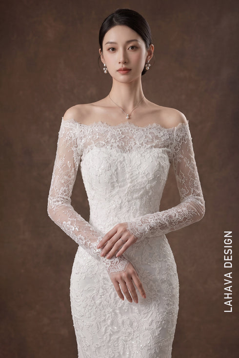Off-The-Shoulder Lace Mermaid Wedding Dress with Long Sleeves