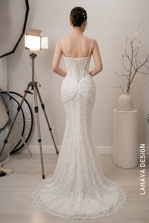 Exquisite Pearl-Embellished Mermaid Gown with Sculptural Draping