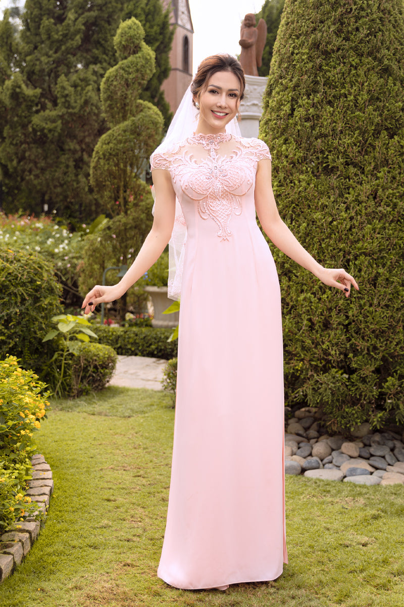 Lovely pink short sleeves bridal ao dai Lovely pink short sleeves bridal ao dai