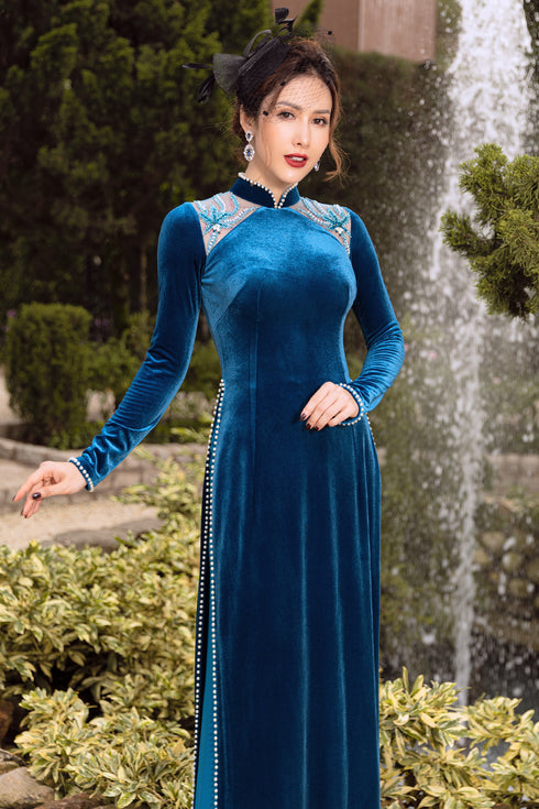 Blue velvet modern party ao dai