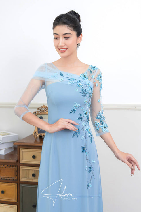 Modern neck with three-quarter ao dai