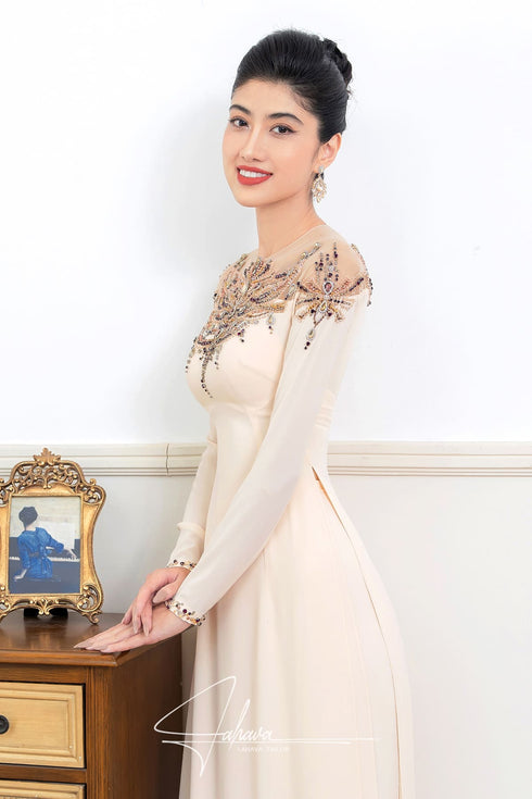 Elegant round neck beaded ao dai