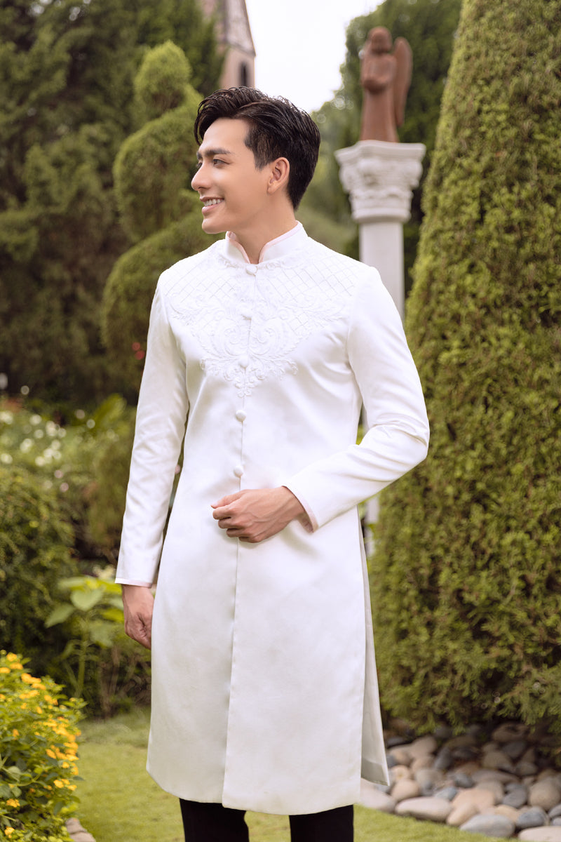 Red men ao dai with lace