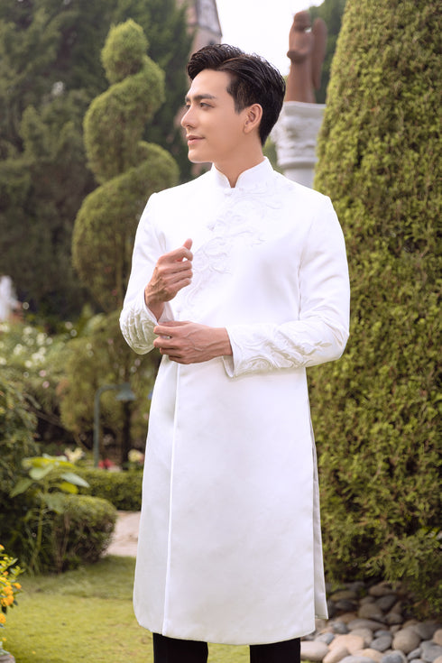 White ao dai with delicate lace