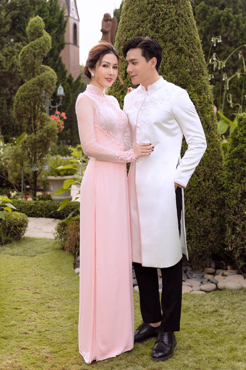 Pink and white couple wedding ao dai