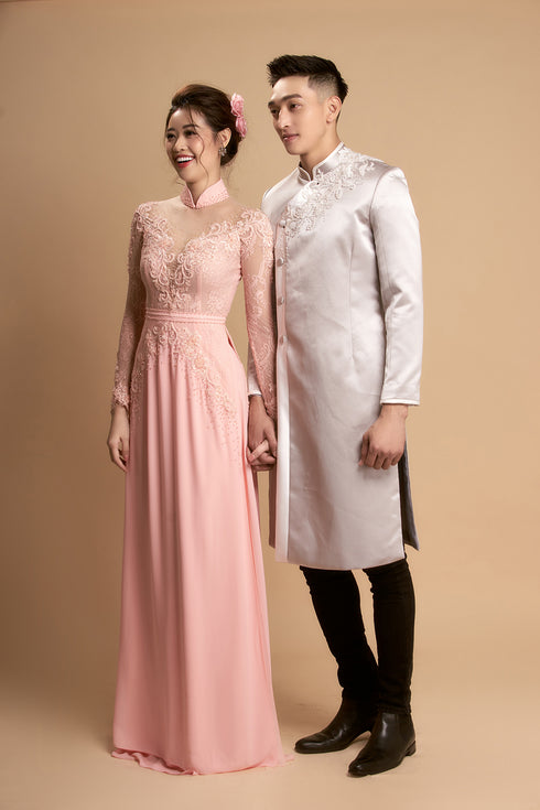 Romantic couple wedding ao dai