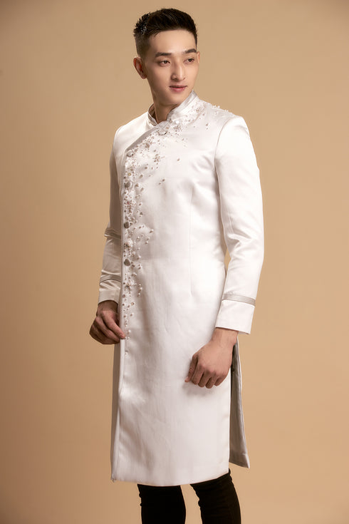White couple wedding ao dai beaded