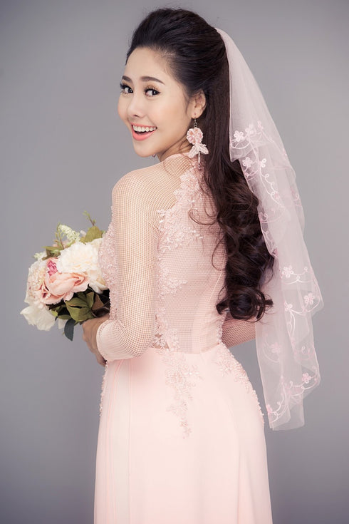 Sweet round neck modern bride ao dai