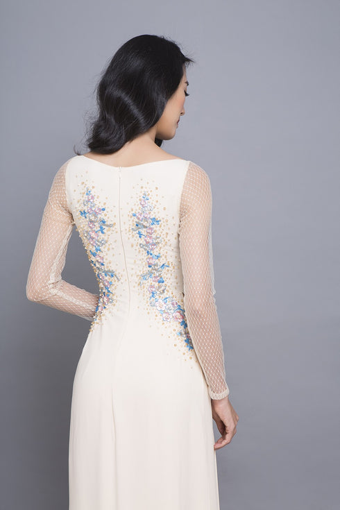 V-neck floral embroidery embellished