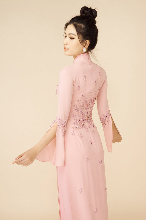 Sophisticated beading modern ao dai