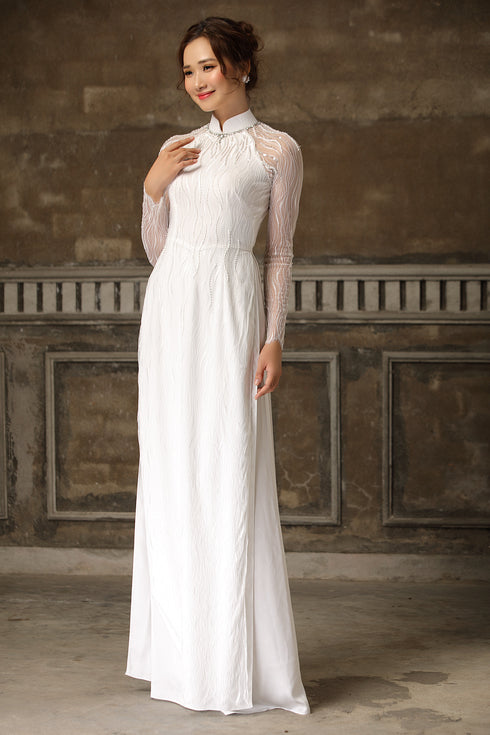 White embroidery lace raglan ao dai