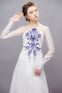 Gentle dress with embroidery lace patterns