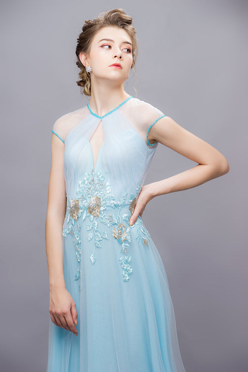 Sweet pastel cap sleeves with floral lace