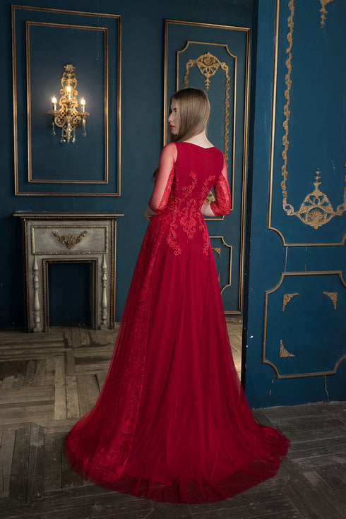 Scoop neck half sleeves with impressive beaded