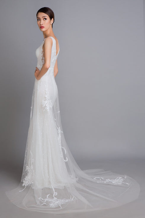 V neck chantilly lace mermaid dress