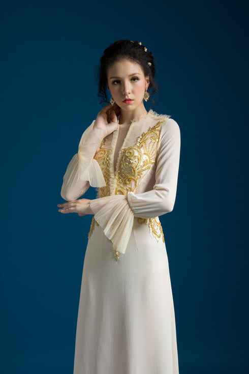 A-line wedding dress with detachable skirt