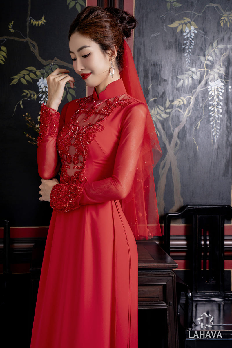 Exquisite red bridal ao dai features a modern cut-out design – LAHAVA