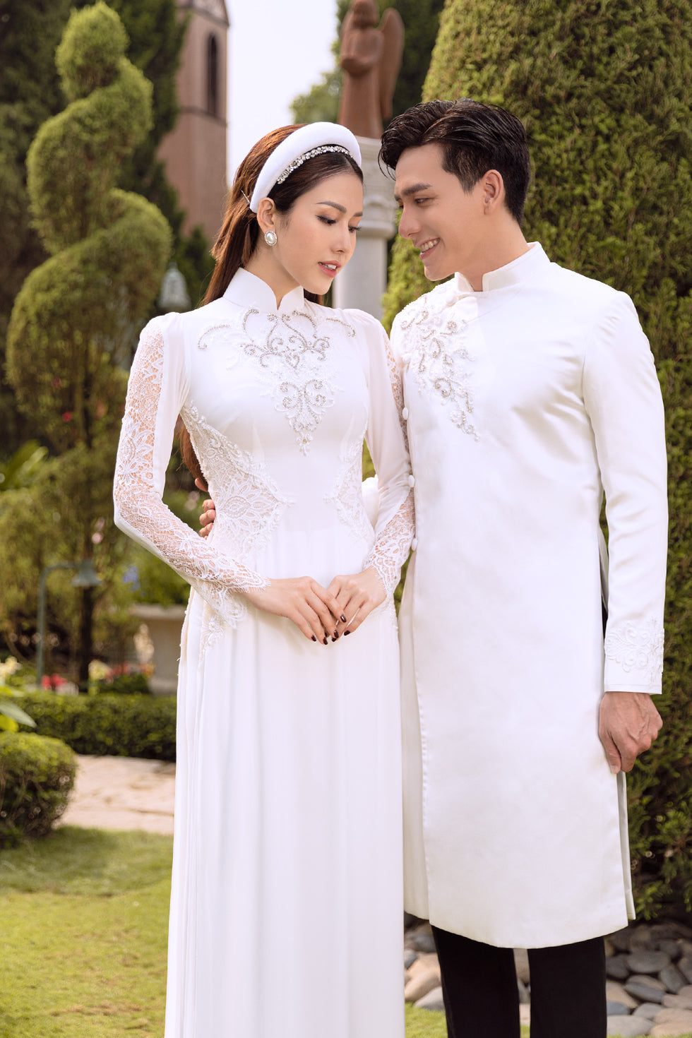 Elegant men ao dai with lace – LAHAVA