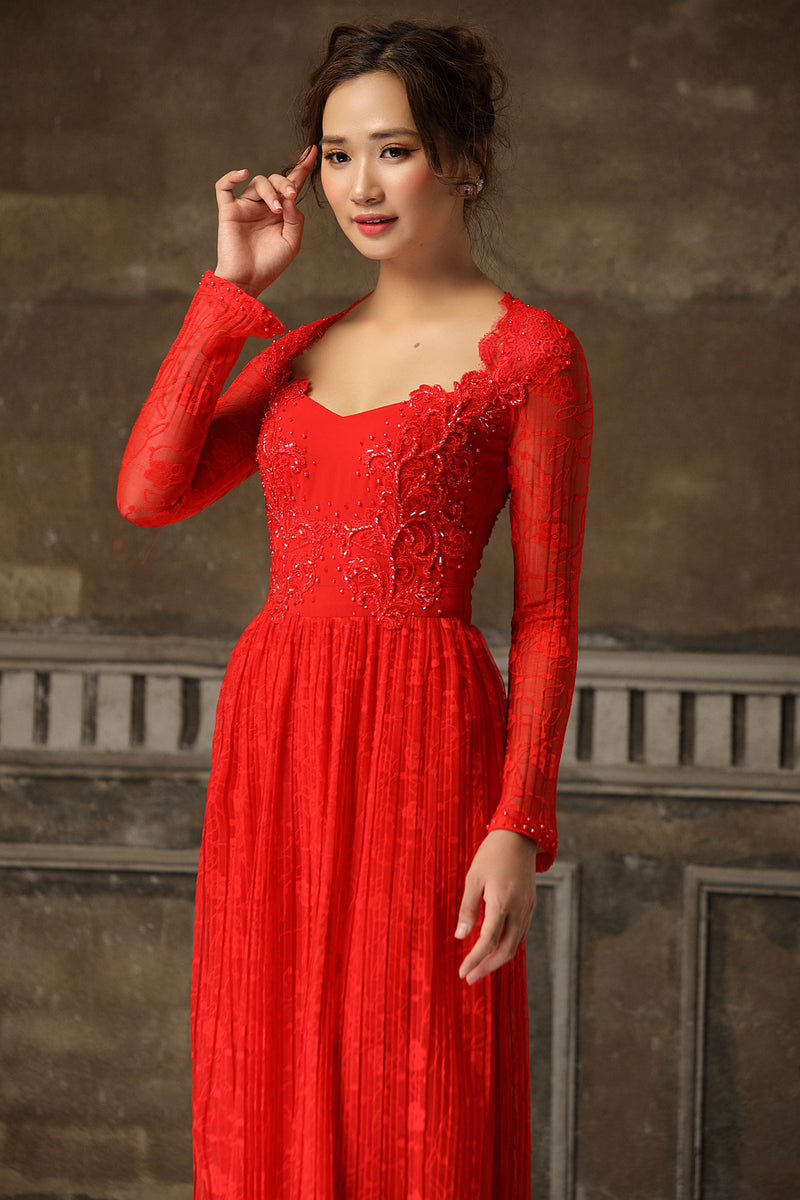 Lace ao dai with modern neckline – LAHAVA